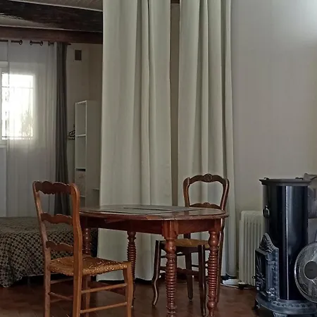 Privé - Maison De Village Appartement *